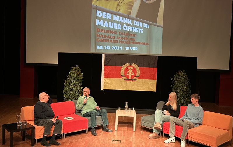 Schlerbeitrag: Beijing Talk mit dem "Mann, der die Mauer ffnete"