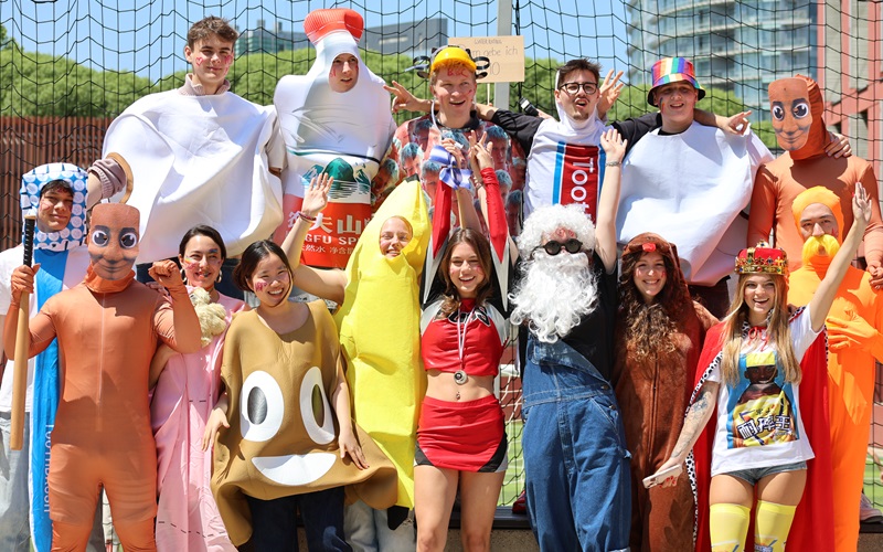 Kreative Kost�me, starke Gemeinschaft und ein bewegender Abschied